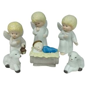 Vintage‎ Christmas Around The World Six Piece Angel Nativity (Made in Taiwan)